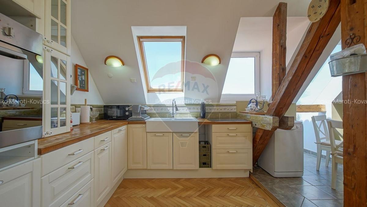 Apartament cu 5 camere decomandat, mobilat în Centrul Istoric - 19