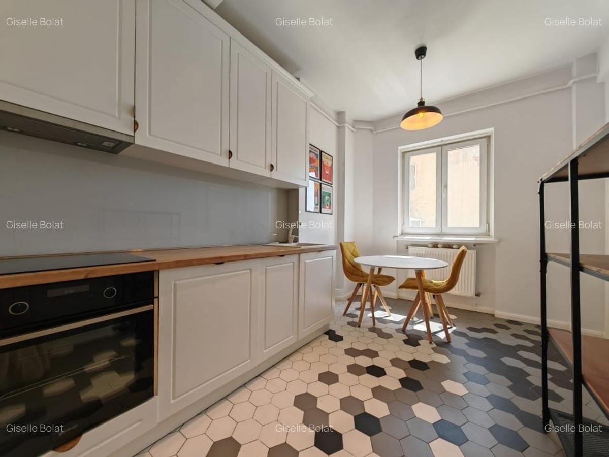 Apartament 4 camere, Piata Victoriei - str. Occidentului - 6