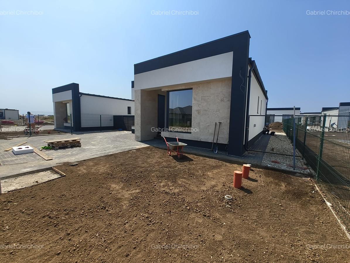 Casa Individuala - 4 camere - 350 mp teren - 100 mp utili - 3
