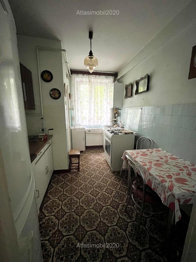 APARTAMENT CU 3 CAMERE ETAJUL 1, DECOMANDAT, ZONA BIG - 2