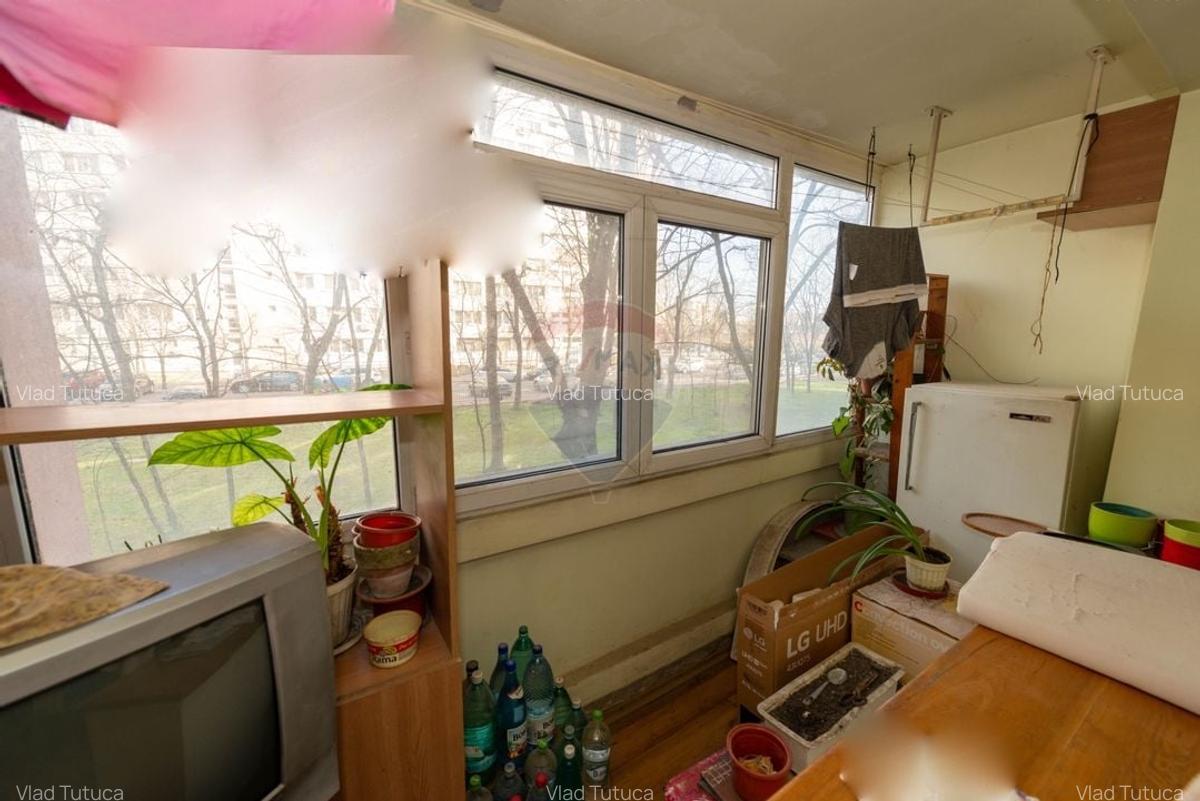 Apartament cu 3 camere semidecomandat, mobilat în Titan - 11