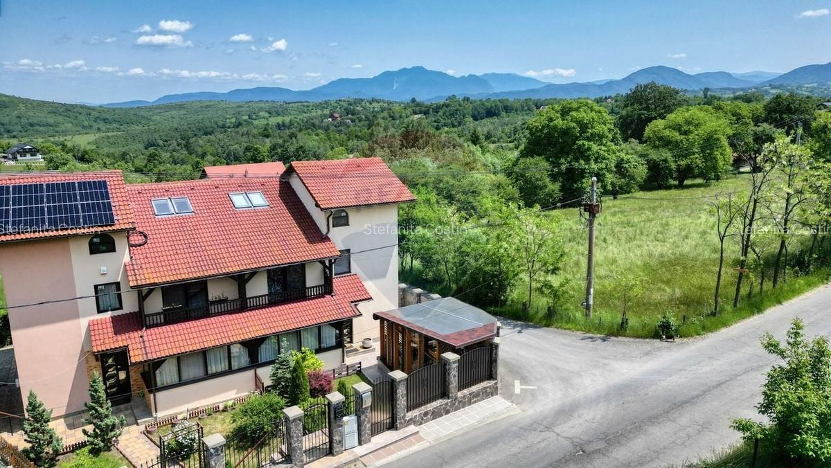 Casa / Vila cu 7 camere de vanzare in zona Tohanita 0% Comision - 1