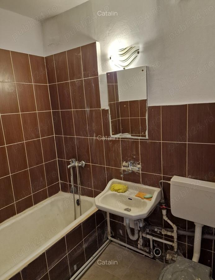 Garsoniera de inchiriat langa scoala nr. 5 - 3 Garsoniera de inchiriat langa scoala nr. 5 - 3