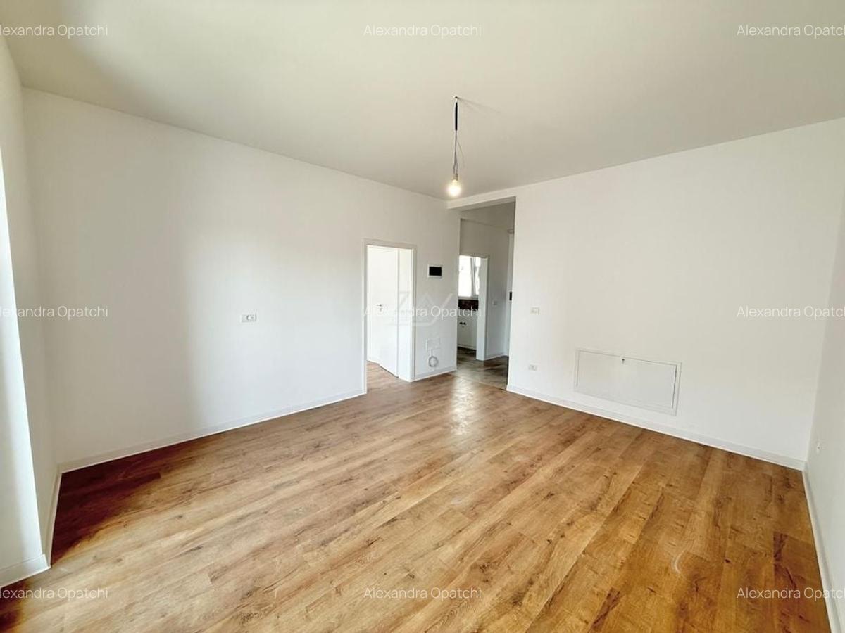 Bucatarie inchisa. Etaj 1. Loc de parcare. Asfalt. - 3