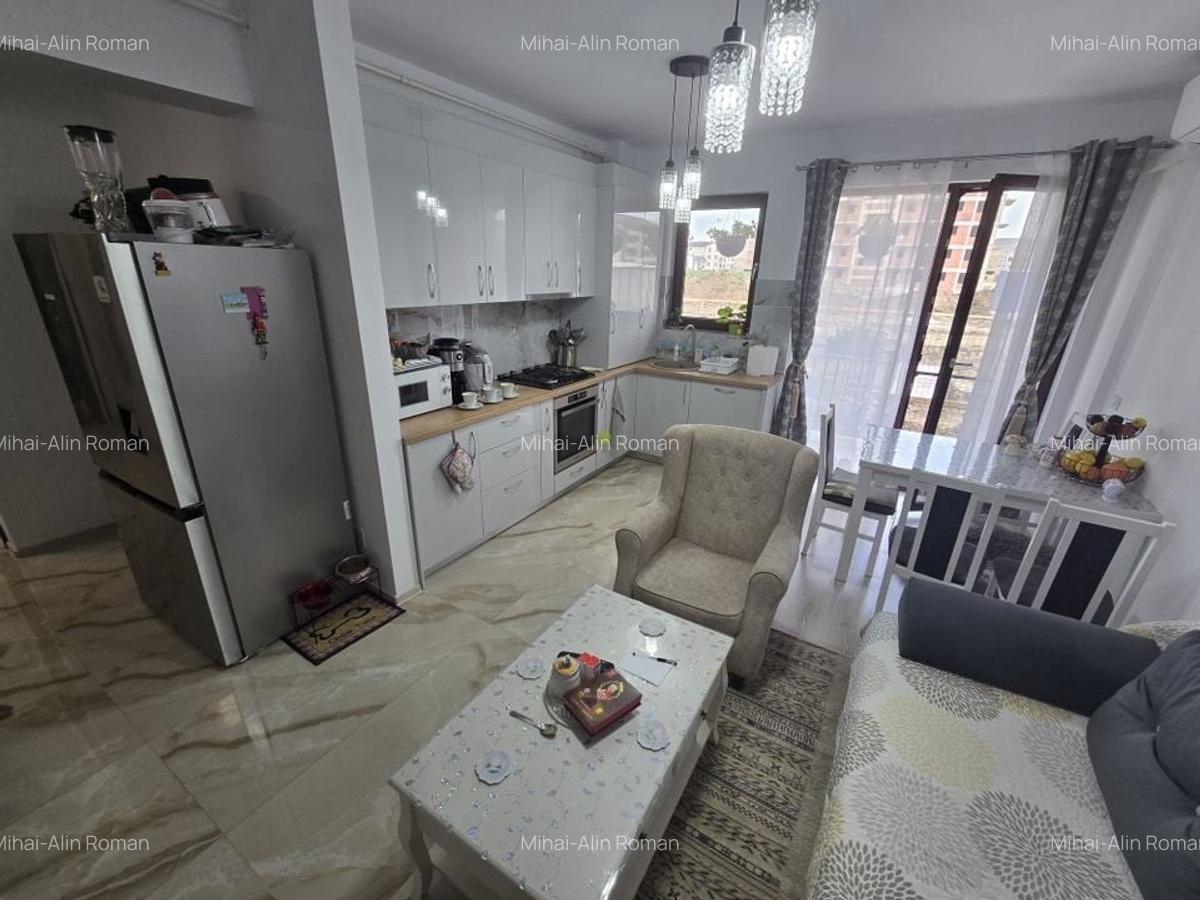 Apartament cu 3 camere decomandat, mobilat în Girocului - 3