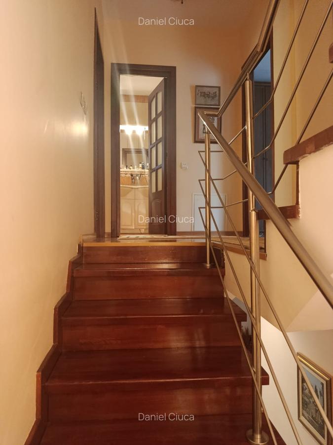 Casă cu 4 camere în Bucureștii Noi - 14