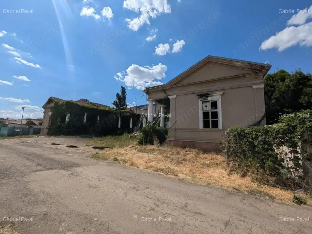 De vanzare teren 1.714 mp cu cladire monument istoric - 6