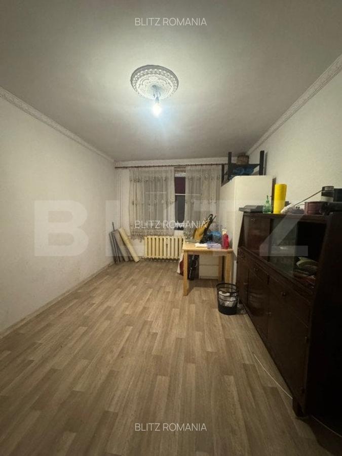 Apartament de vanzare, cu 3 camere, 70 mp, zona Piata Rahova - 1