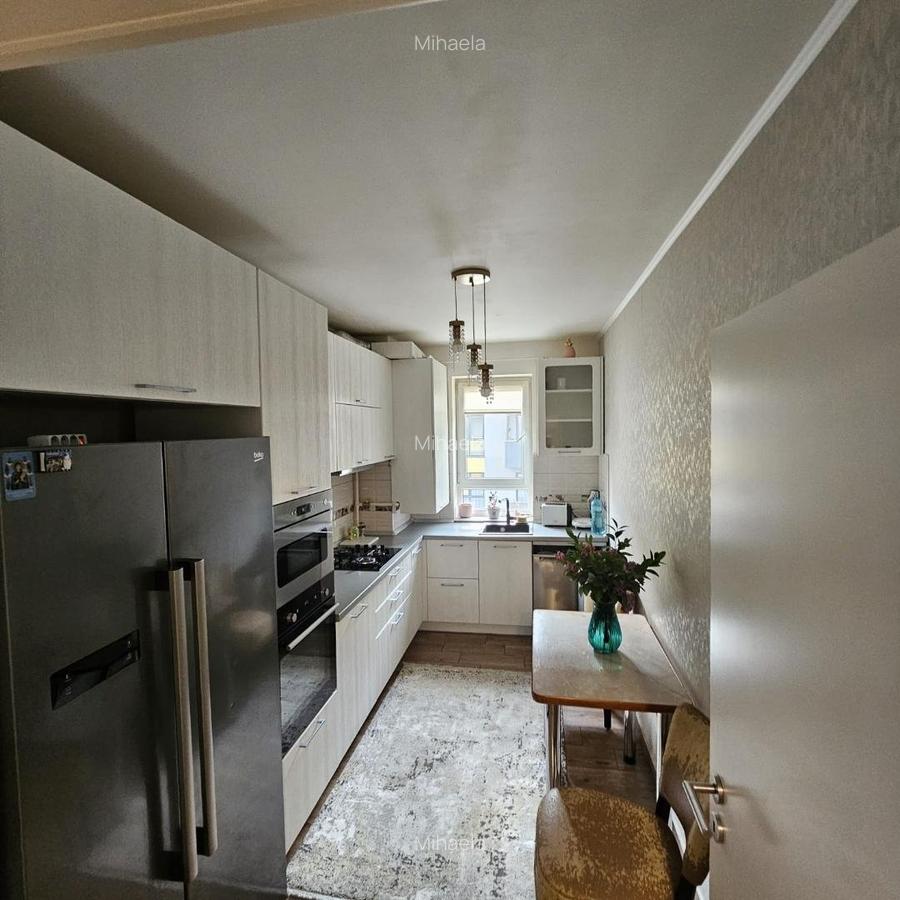 Apartament 3 camere, zona Avantgarden 4 - 6