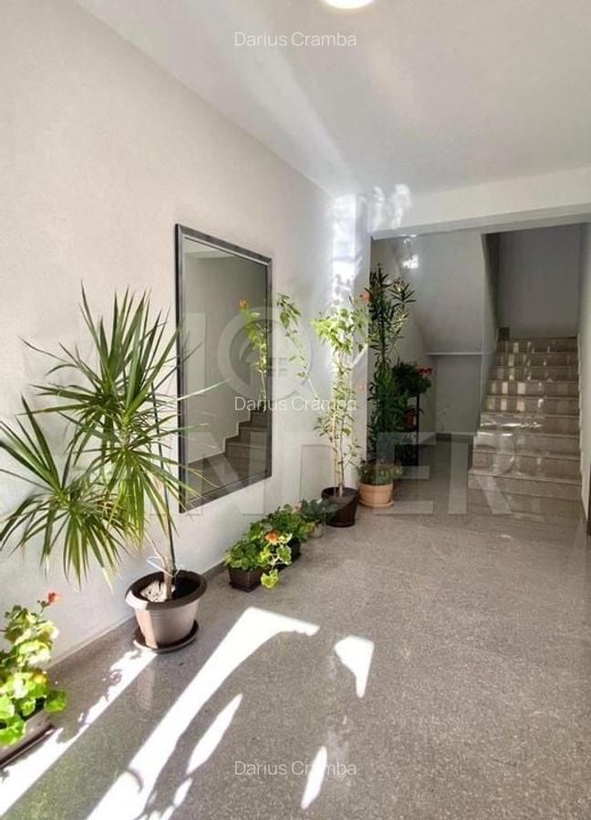 Inchiriere apartament 3 camere situat in vila privata, zona UMF - 20