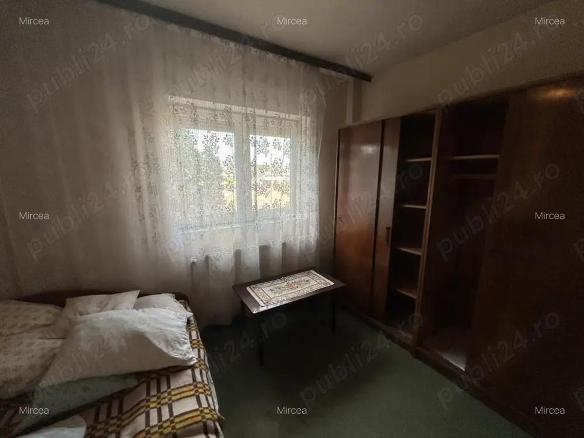 Vand apart.4 cam.st.117 mp,situat in Aradul-Nou,et.1 din 4,cu termoteca - 18