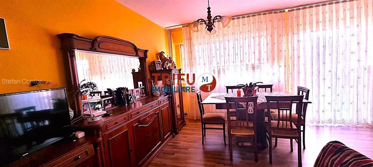 Apartament 3 camere decomandat de vanzare M-uri - 1