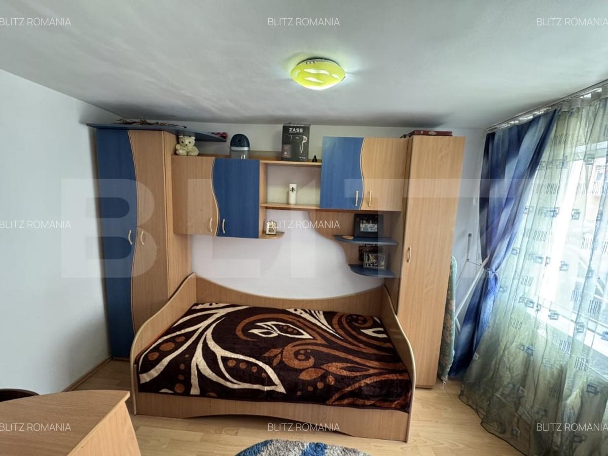 Apartament cu 3 camere, 45 mp, zona 23 August - 4