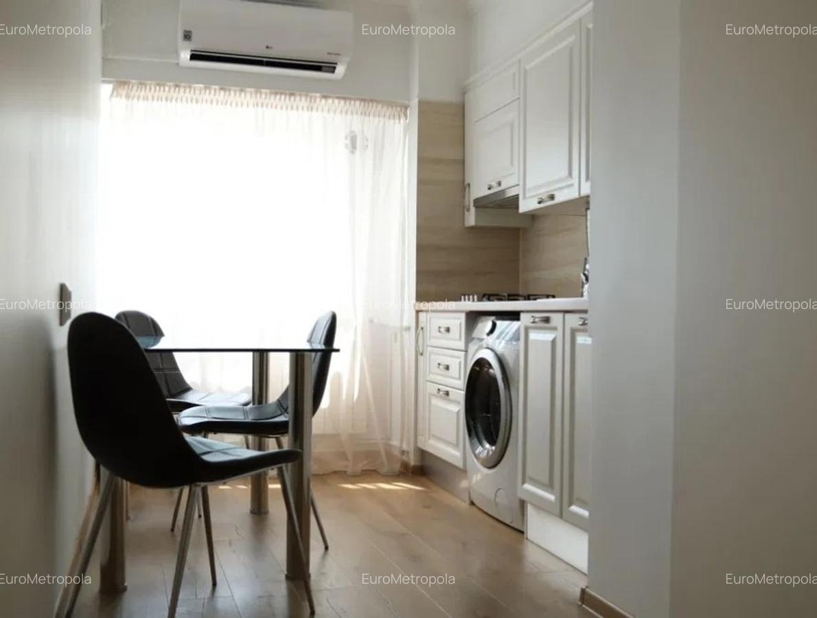 Vanzare apartament 3 camere Bd Unirii - 4