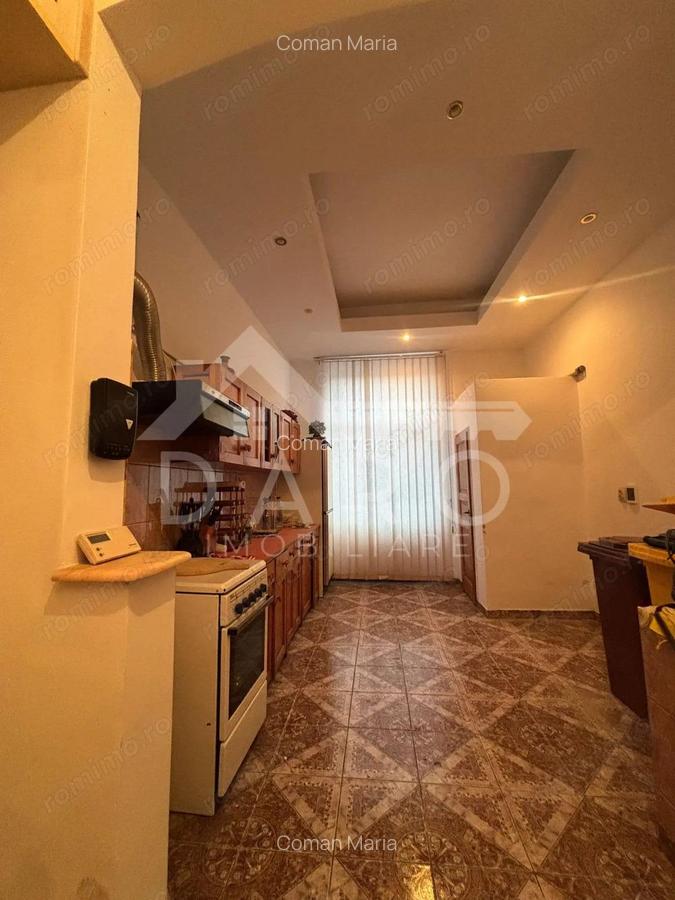 Casa primitoare, aproape de centru Str. Spitalul Vechi - 1