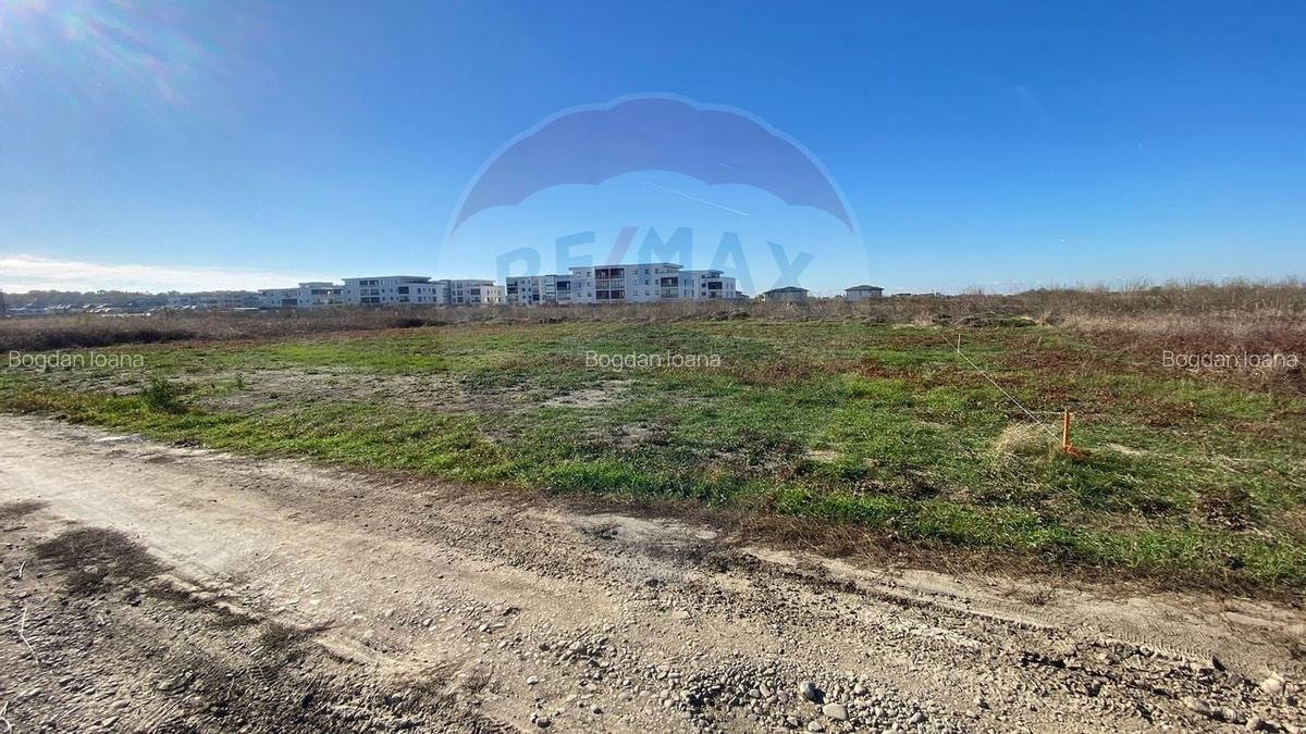 Teren 465mp Tunari / Strada 1 Decembrie - 1