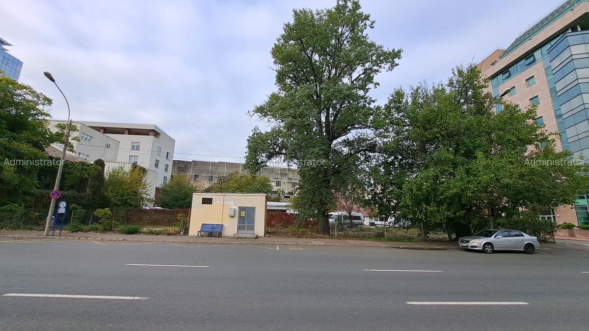 TEREN AMPLASAT IDEAL-  SPLAIUL UNIRII  -CAMERA DE INDUSTRIE - PASAJ MARASESTI - 12