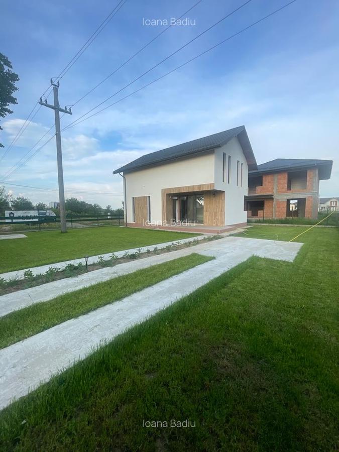 Vila individuala - 4 camere -2 bai - Teren 436mp - 2
