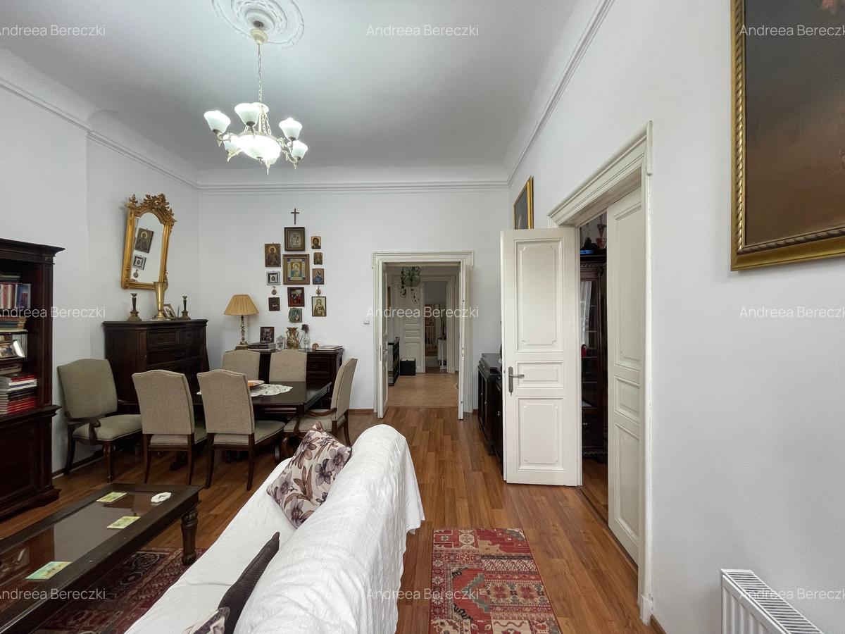 Apartament spectaculos de 4 camere într-o vilă cu farmec istoric, Victoriei - 4