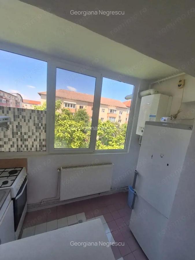Girocului-Lidia | 3 Camere | Etaj intermediar | Garaj + Boxa | Centrala proprie - 2