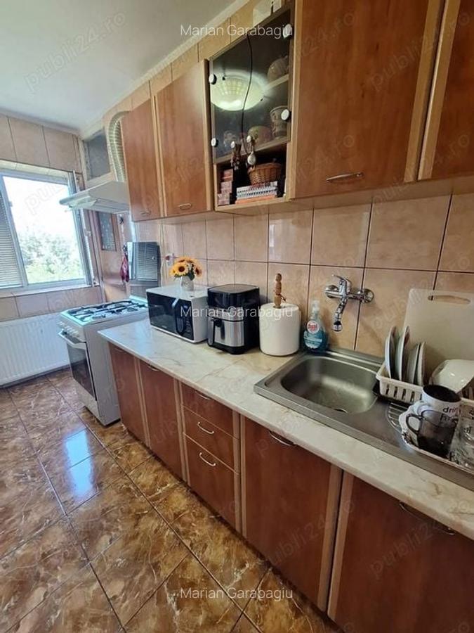 De vanzare  Apartament 2 camere Apusului - 2