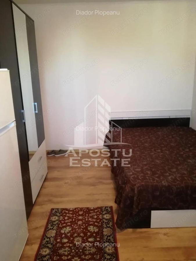 Garsoniera, 20 mp, mansarda, zona Lipovei - 1