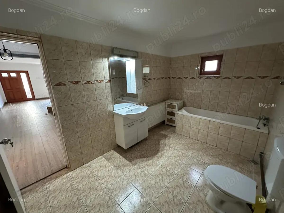 Casa de vanzare Cicir 1200mp (an construc?ie 2010) - 8