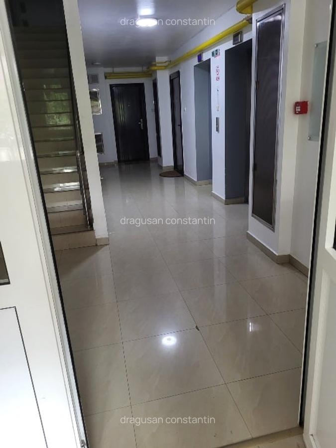 Vand apartament cu doua camere la Greenhills - 9