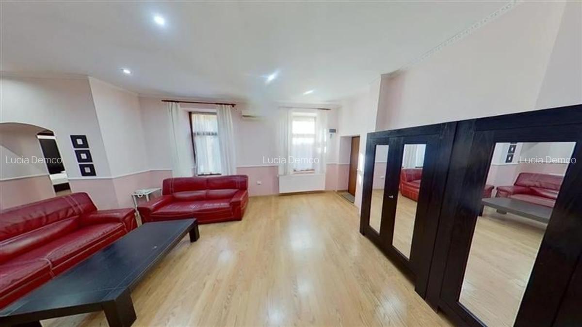 Apartament cu 4 camere decomandat, mobilat în Central - 5