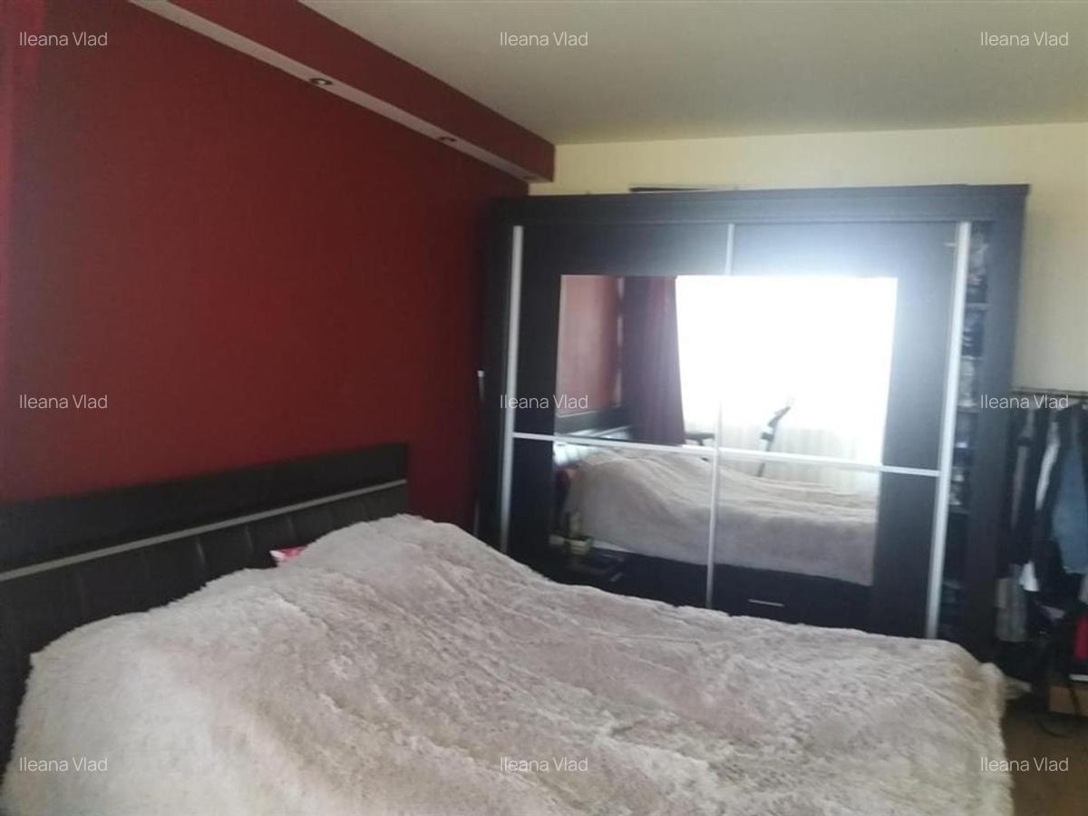 Apartament 3 camere decomandat 2 bai terasa 25mp parcare zona Turnisor - 2