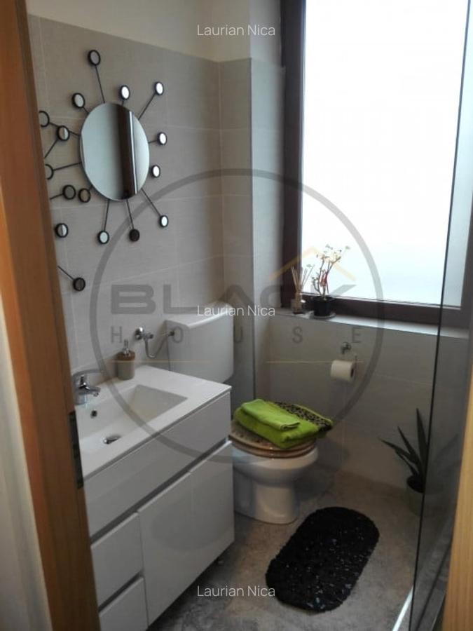 Chirie apartament 2 camere, ultrafinisat, vila, curte, centru - 8