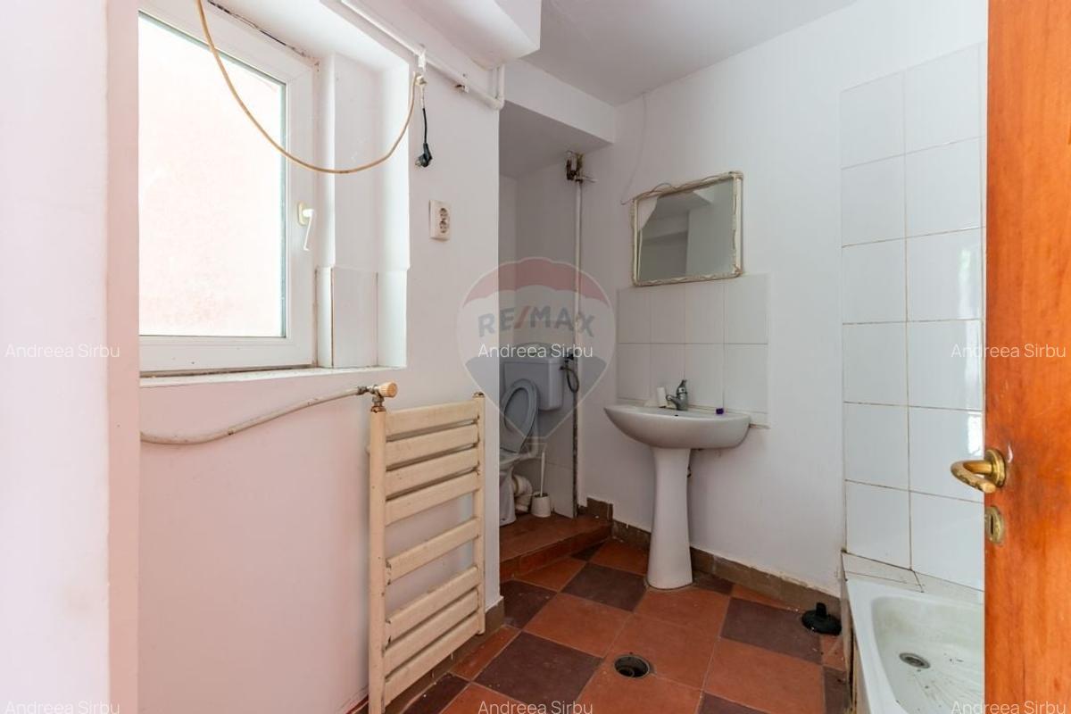 Casa / Vila in zona Calea Calarasilor, ideal investitie, 6xparcare - 24