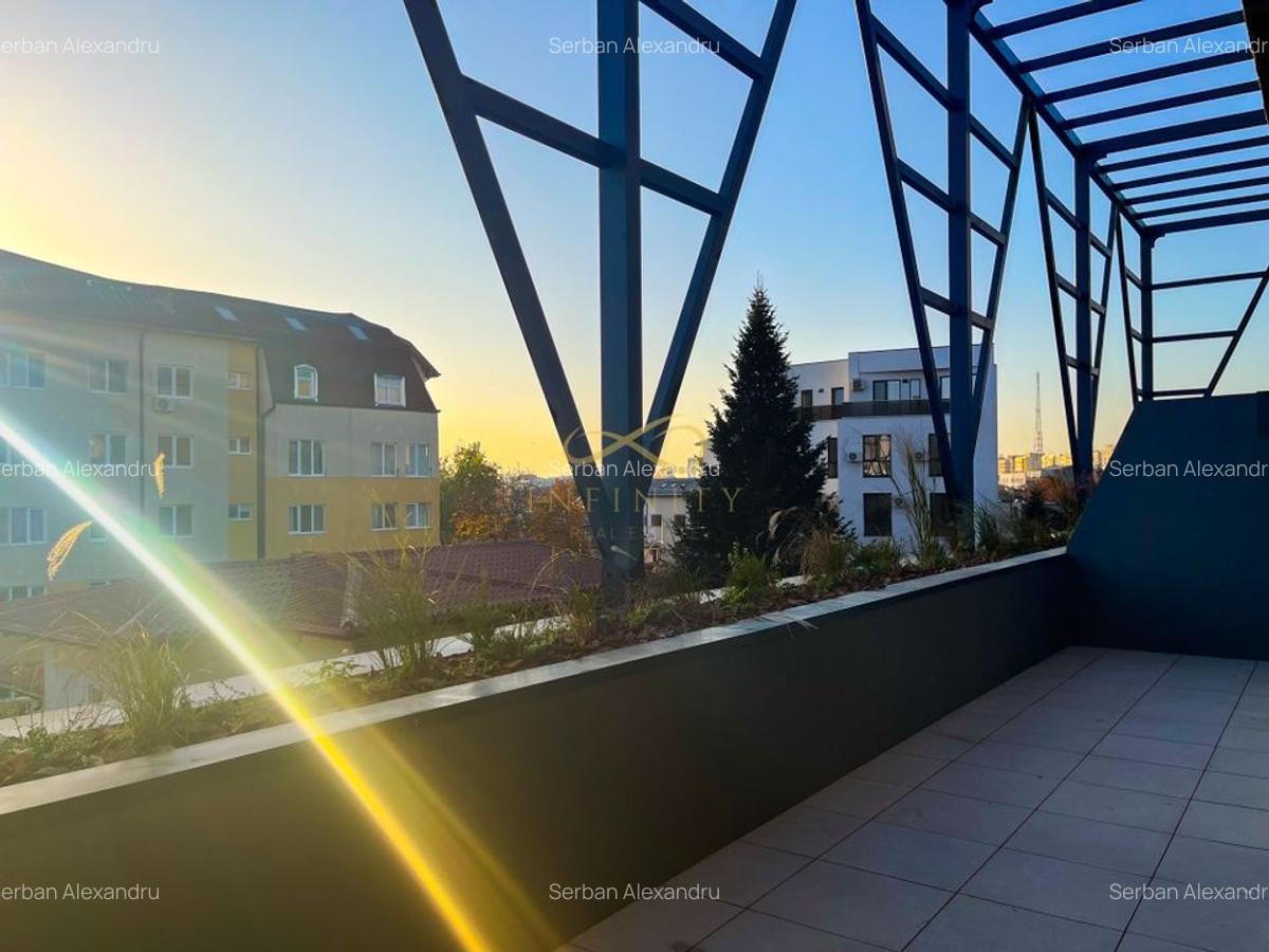 Triplex | 4 camere | 302 mp | Dacia  | 3 Parcari | NZeb - 5