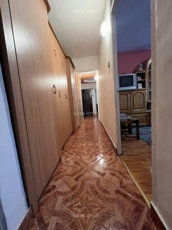 Apartament cu 3 camere decomandat în Iosia - 4