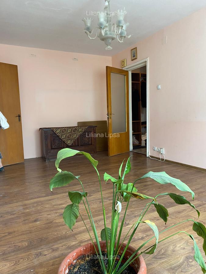 Apartament cu 3 camere semidecomandat în Chișinau - 12