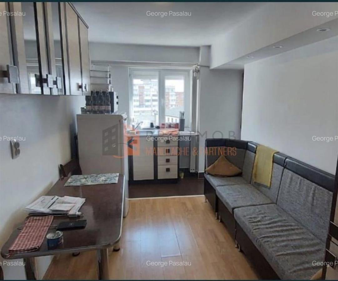 Apartament 4 camere cf 1 decomandat zona Centru - 5