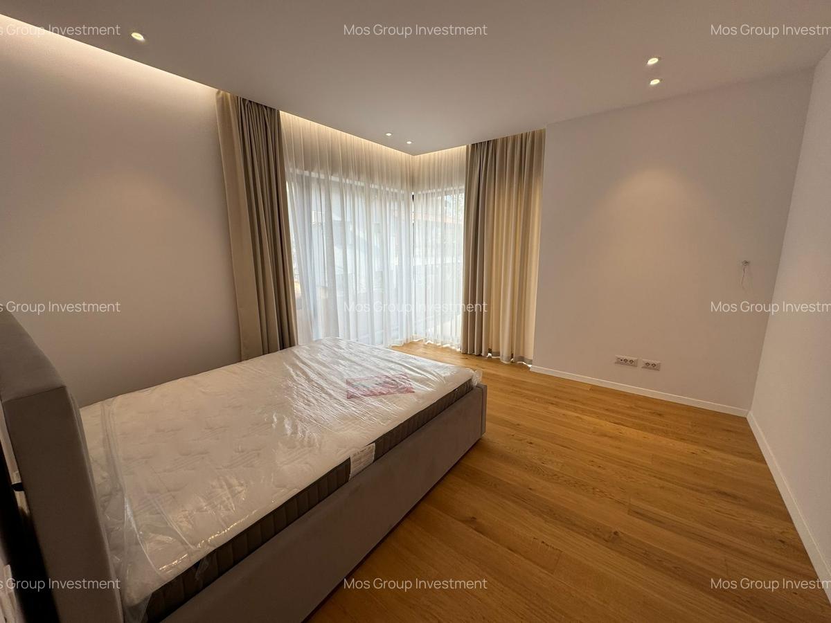 | Pipera | Ultralux | 260 mp | - 9
