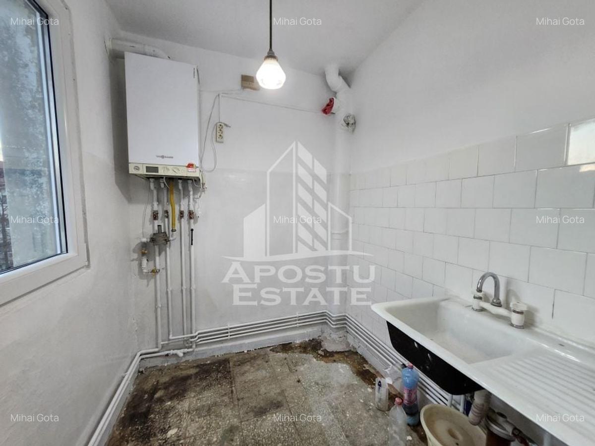 Apartament cu 3 camere, centrala proprie, zona Dacia - 4