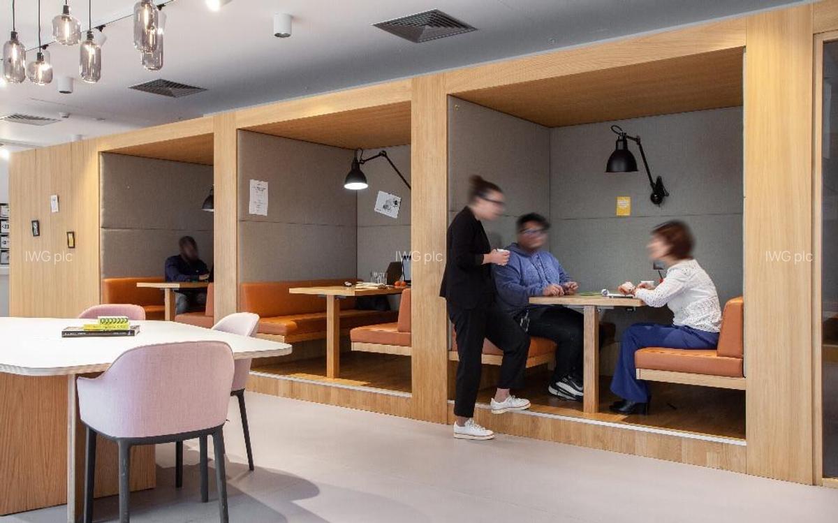 Spa?iu de birou frumos proiectat pentru 5 persoane in Spaces Unirii - 9