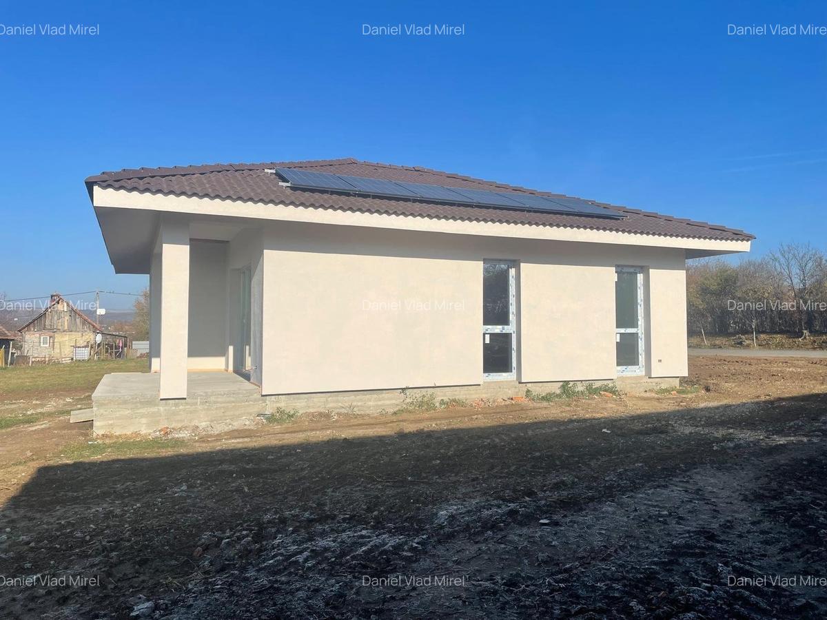 Casă individuală de vânzare – Petrovaselo (la cheie)-comision 0% - 2