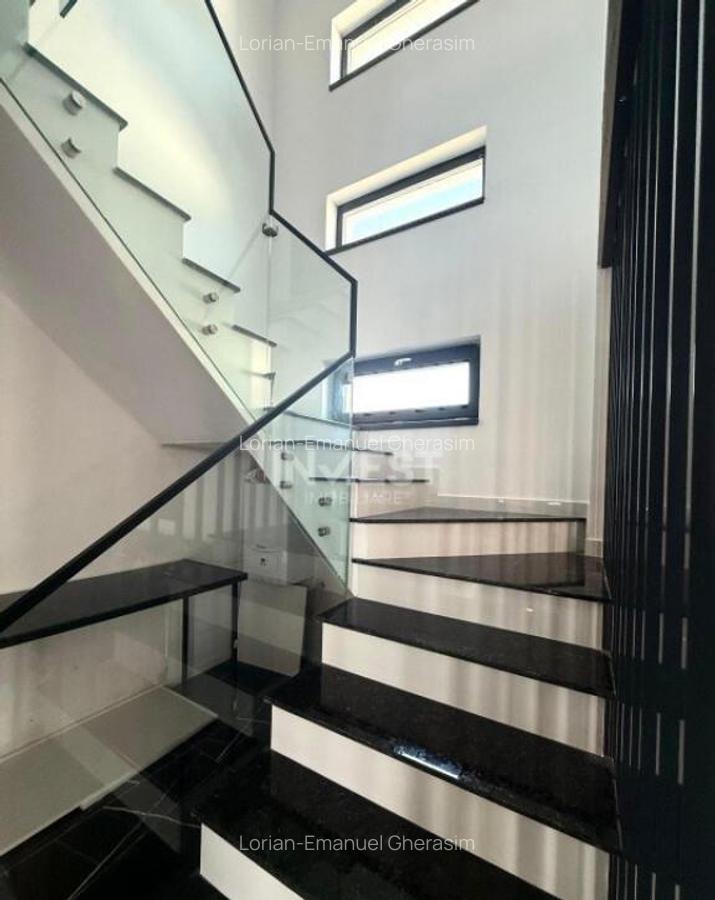 Vila de vanzare cu design deosebit in cartierul Bucium - 14