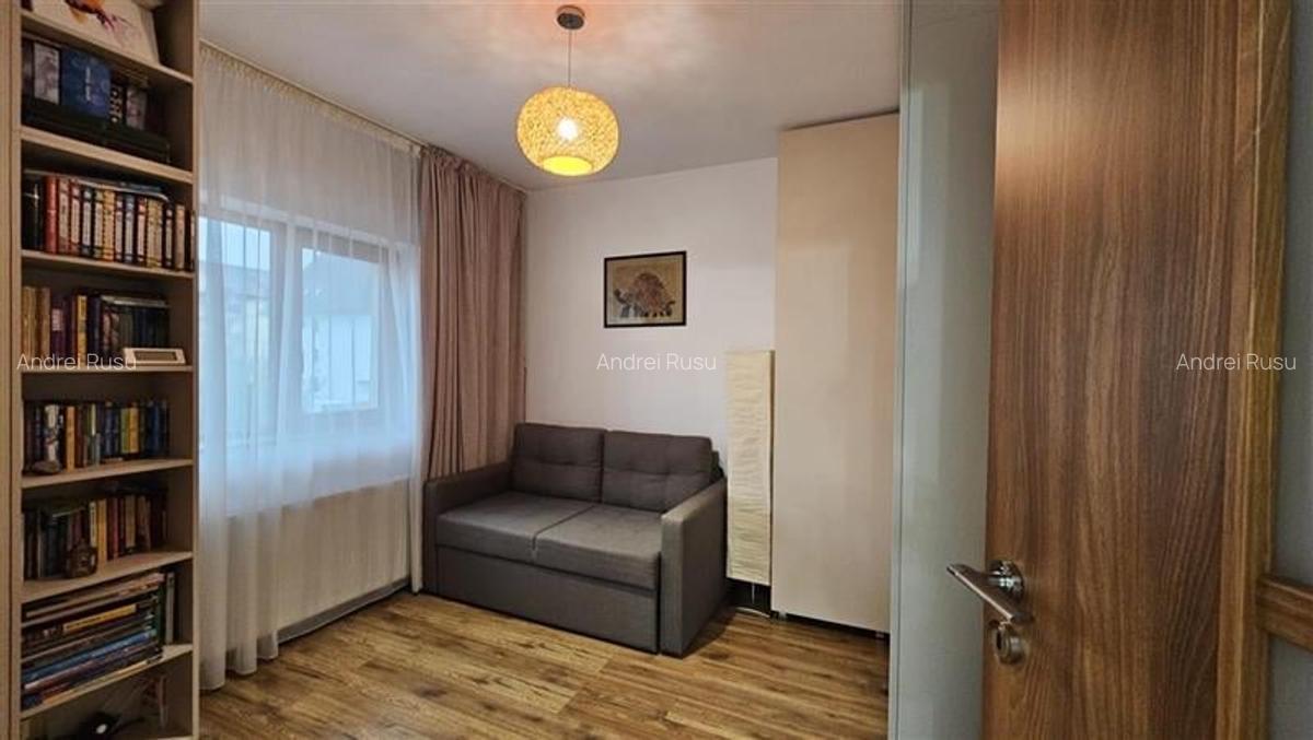 Casa eleganta, acces auto in curte, 2 terase, curti amenajate, Tractorul, Brasov - 11