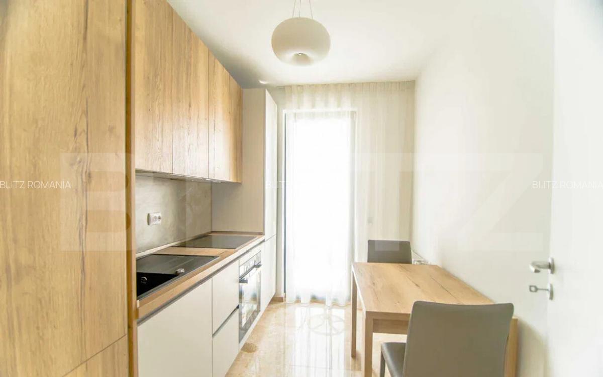 Apartament lux cu o camera, decomandat, parcare, zona Iul - 7