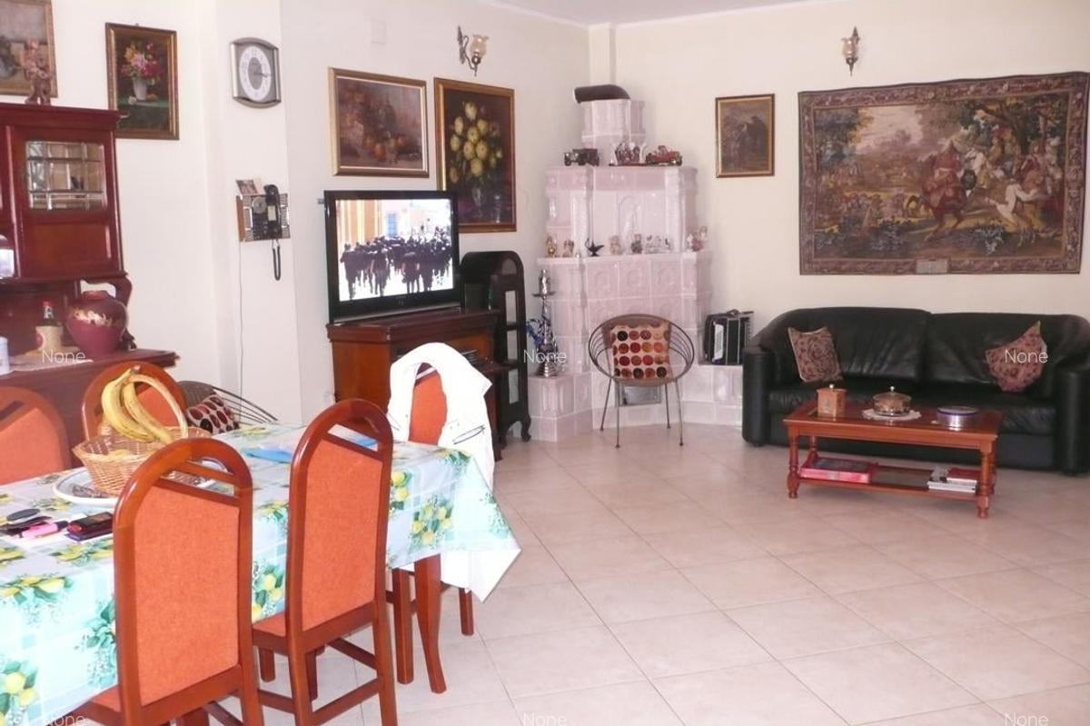 Casă cu 6 camere în Centrul Istoric - 4