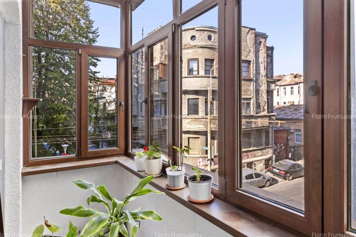 Apartament 4 camere, 117 mp,etaj 1, ultracentral - P-ta Sfintii Voievozi, ASE - 18