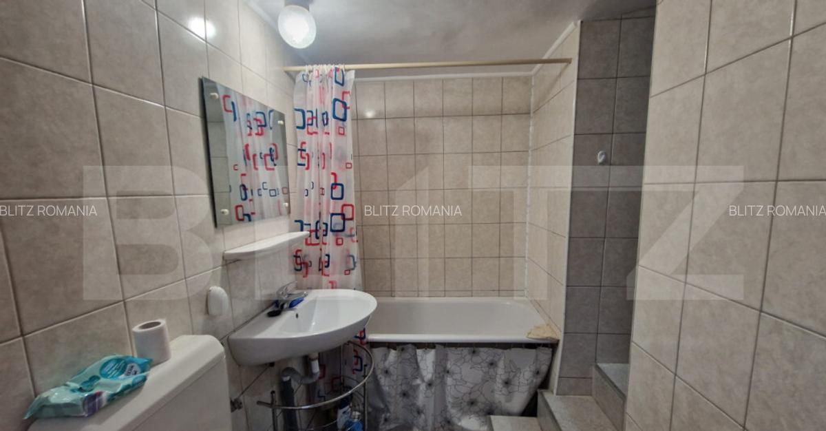 Casa in Centru Istoric, pod, pivnita, mobilata, 40 mp - 9 Casa in Centru Istoric, pod, pivnita, mobilata, 40 mp - 9