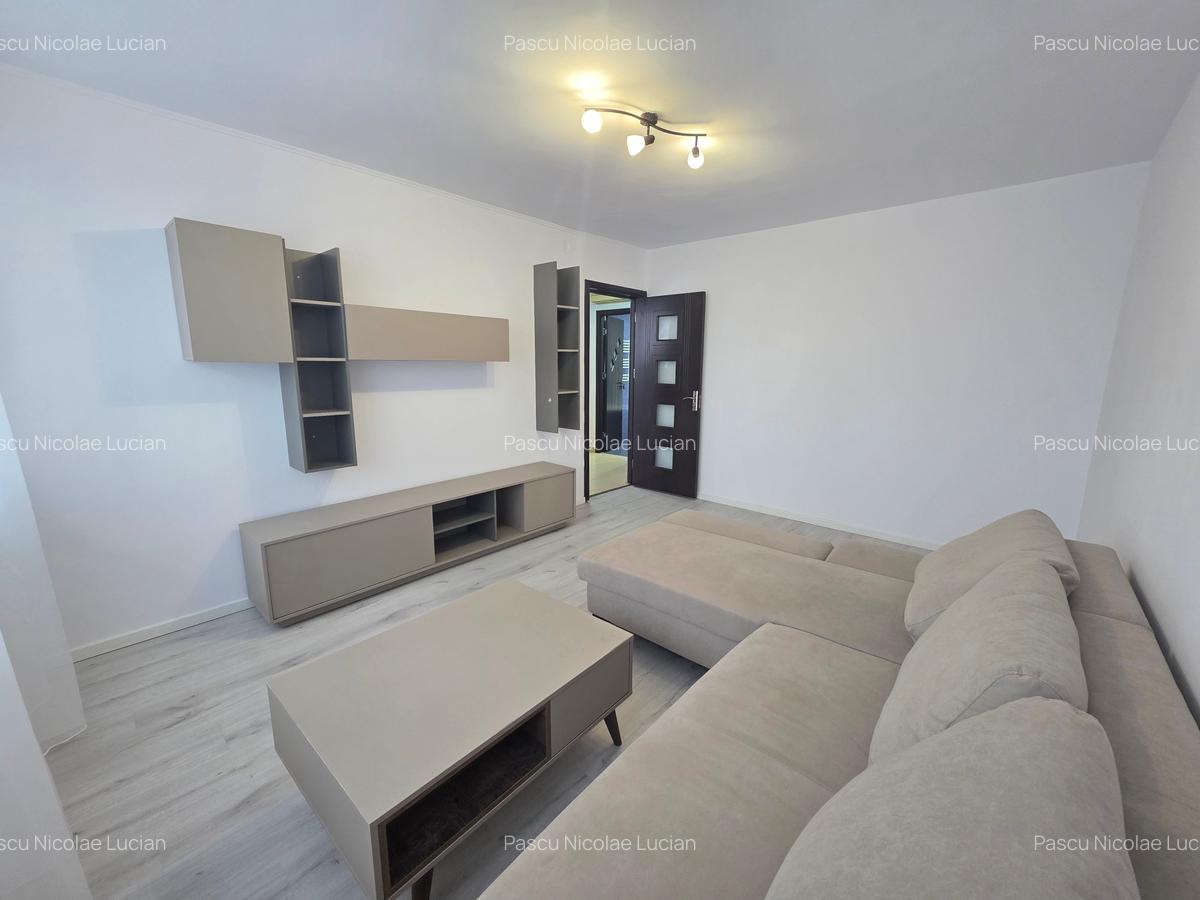 EROII REVOLUTIEI, str. Vigoniei, metrou, decomandat, 50 mpu, renovat, parcare - 2