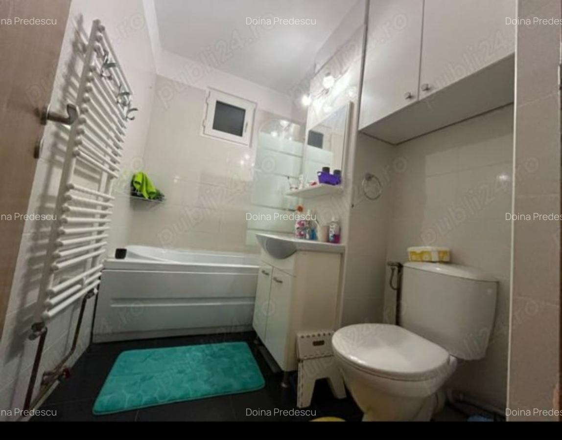 Apartament cu 3 camere decomandat în Plăvăț II - 3
