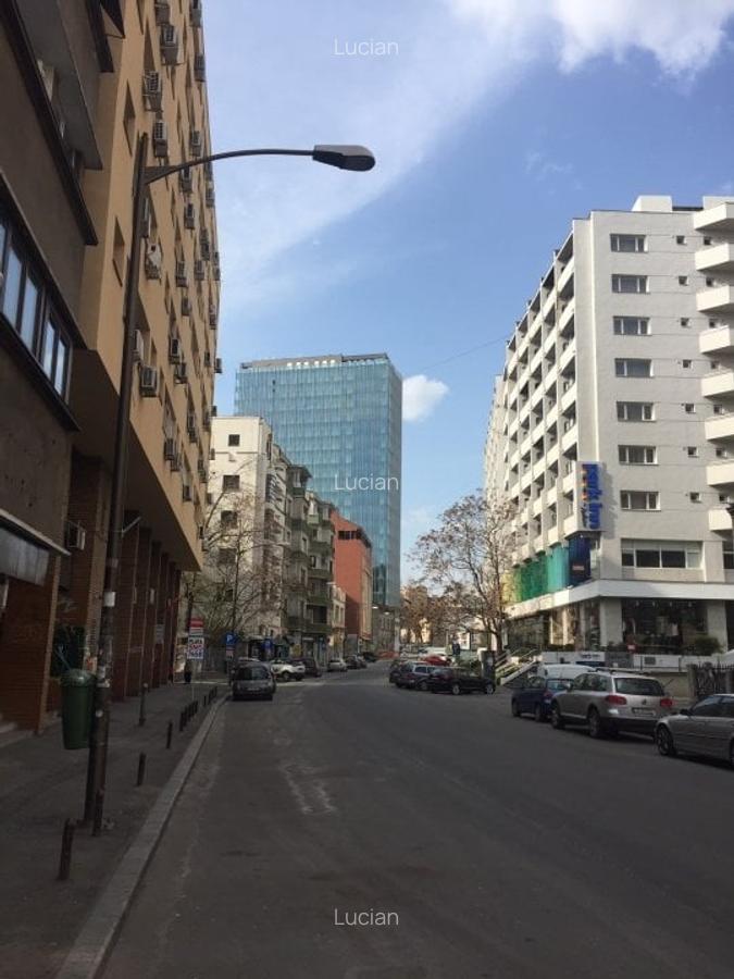 Garsoniera ultracentrala, mob., etaj 7, bloc solid, termoizolat, langa  Cismigiu - 19