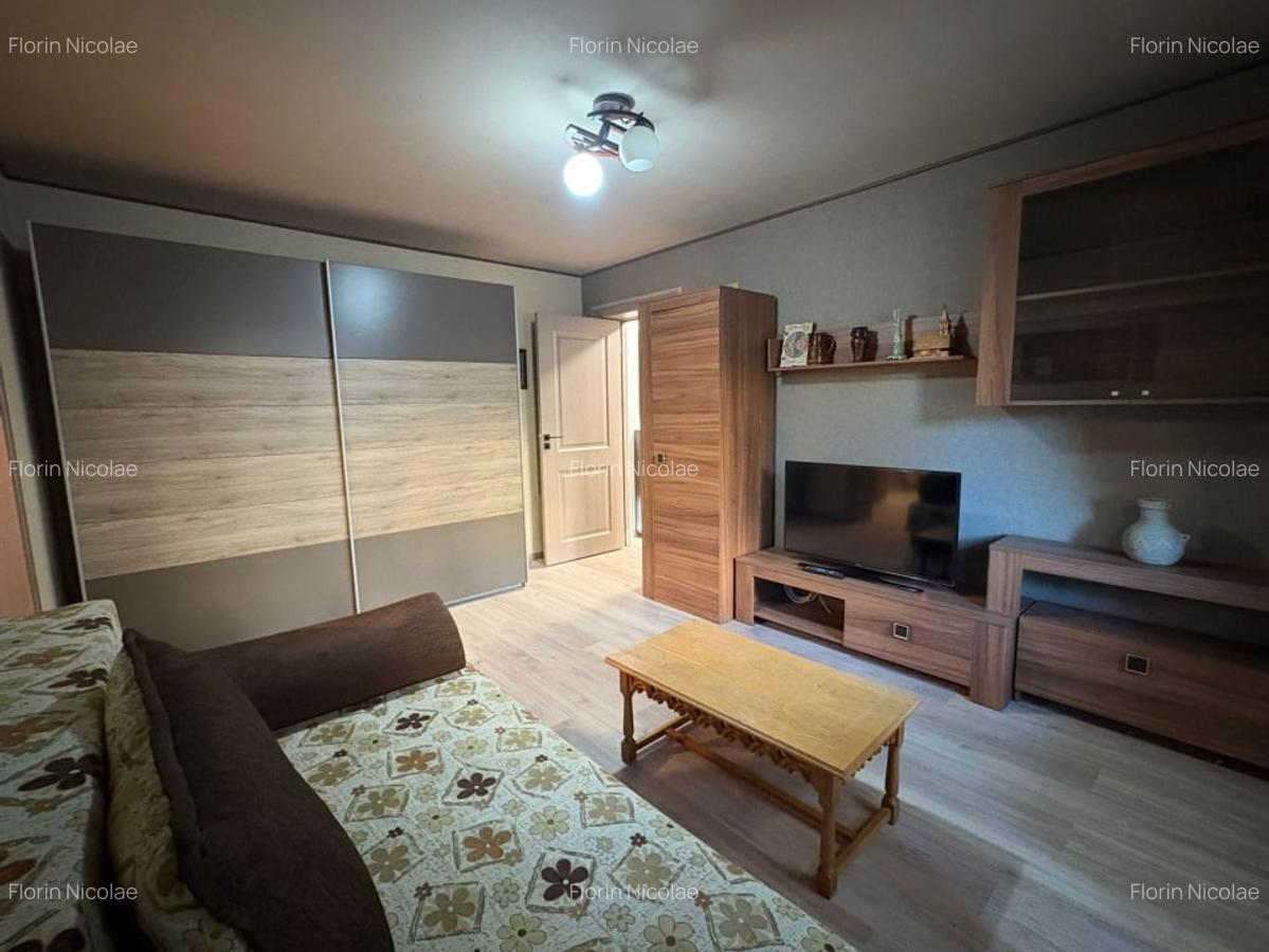 Apartament doua camere semidecomandaT, etajul 1, Brazda zona Liceul CFR - 1